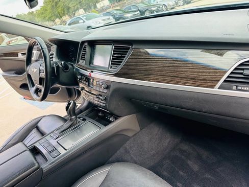 Used 2015 Hyundai Genesis 3.8 w/ Option Group 03 image 26