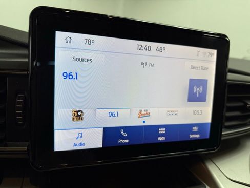 Certified 2022 Ford Explorer XLT w/ Equipment Group 202A image 31