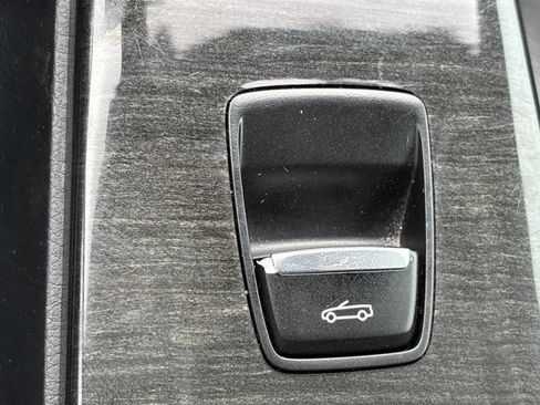 Used 2018 BMW 430i Convertible image 36