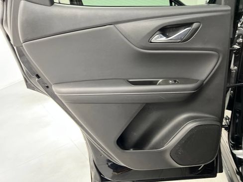 Used 2025 Chevrolet Blazer LT FWD image 15