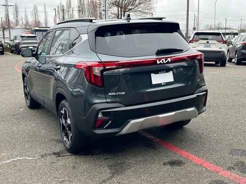Certified 2024 Kia Seltos EX image 9