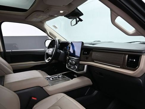 Certified 2024 Ford Expedition Limited RWD image 32