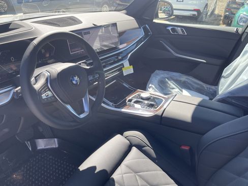 New 2026 BMW X5 xDrive40i w/ Premium Package image 5