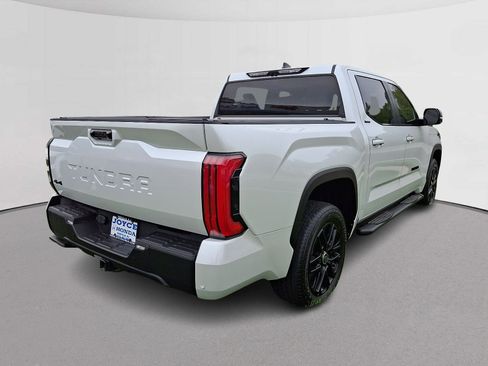 Used 2024 Toyota Tundra Limited AWD/4WD image 9