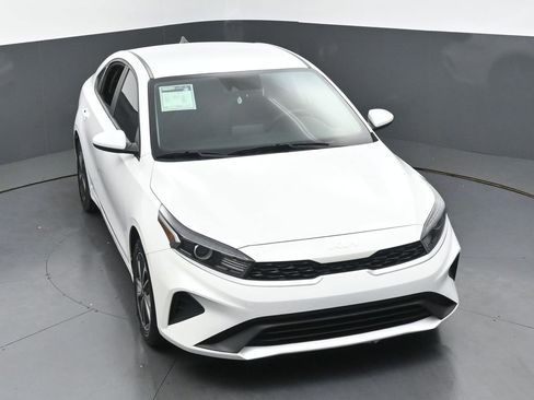 Used 2022 Kia Forte LXS FWD image 40