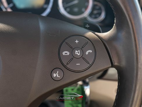 Used 2011 Mercedes-Benz E 350 Cabriolet image 22