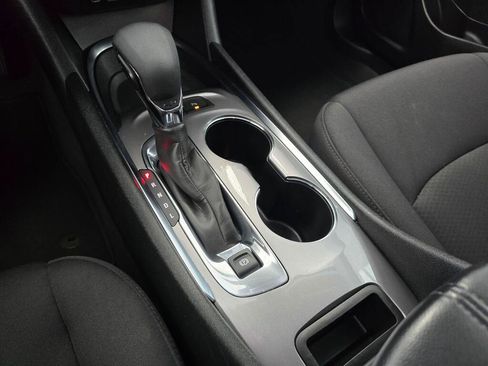 Used 2024 Chevrolet Malibu LT FWD image 31