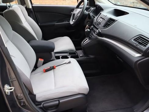 Used 2016 Honda CR-V LX image 16