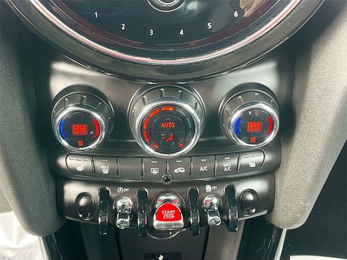 Used 2023 MINI Cooper 2-Door Hardtop image 15