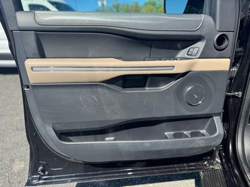 Certified 2024 Ford Expedition Limited AWD/4WD image 11