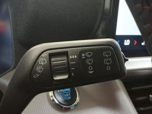Certified 2025 Ford Explorer Active AWD/4WD image 19