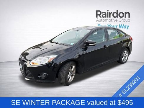 Used 2014 Ford Focus SE w/ SE Winter Package image 3