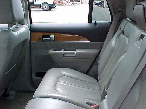 Used 2013 Lincoln MKX AWD image 16