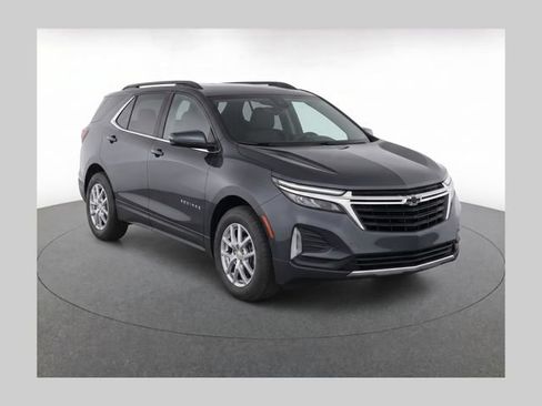 Used 2023 Chevrolet Equinox LT FWD image 1