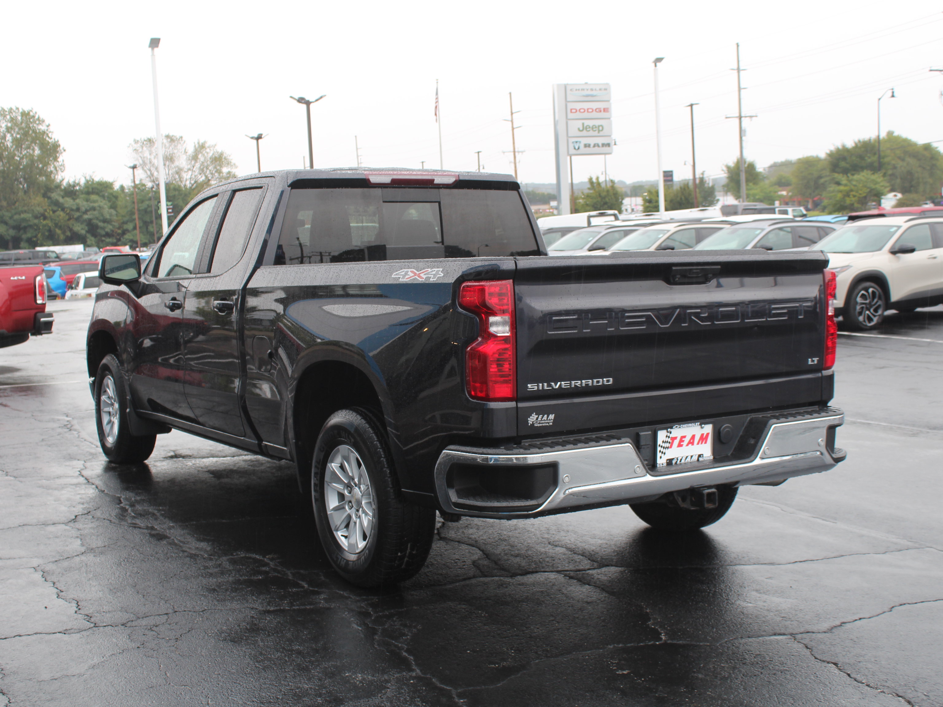 Used 2022 Chevrolet Silverado 1500 LT w/ Safety Package AWD/4WD image 8