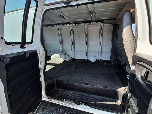 Used 2019 Chevrolet Express 2500 w/ Enhanced Convenience Package RWD image 32