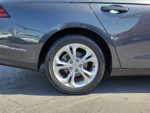 Used 2023 Honda Accord LX image 7