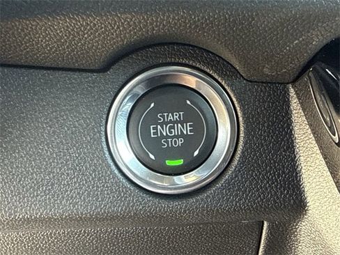 New 2026 Chevrolet Traverse LT w/ Enhanced Driving Package image 19