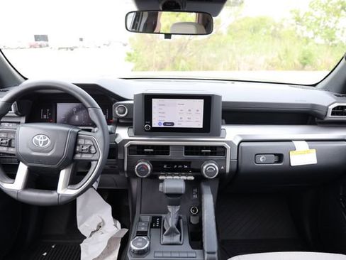 New 2026 Toyota 4Runner SR5 RWD image 25