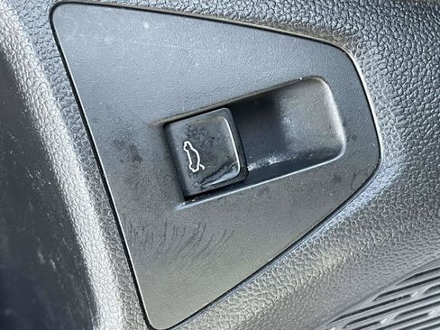 Used 2019 Volkswagen Jetta R-Line FWD image 17