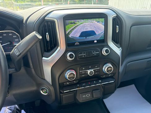 Used 2019 GMC Sierra 1500 SLE w/ SLE Value Package AWD/4WD image 18