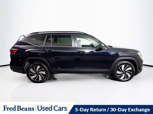 Used 2025 Volkswagen Atlas SE image 9