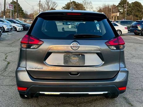 Used 2017 Nissan Rogue S image 8