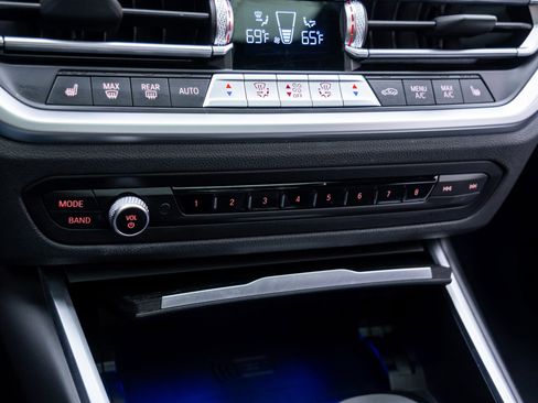 Certified 2022 BMW 330i xDrive Sedan w/ M Sport Package image 28