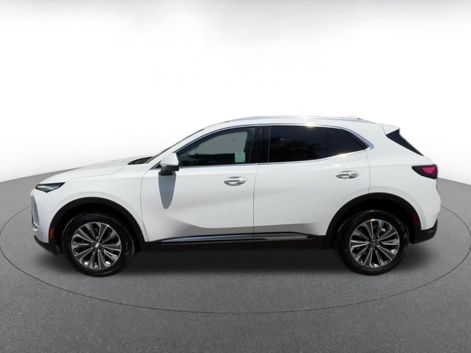 Used 2024 Buick Envision Preferred AWD/4WD image 8