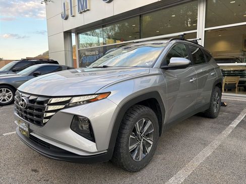 Used 2024 Hyundai Tucson Blue AWD/4WD image 2