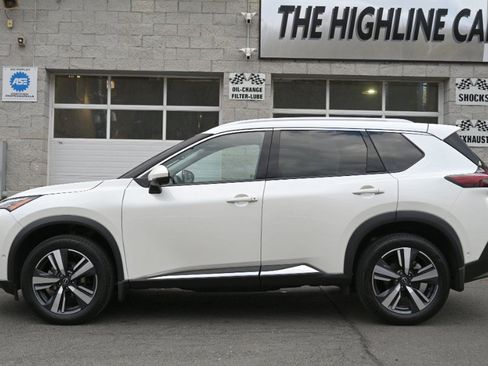 Used 2023 Nissan Rogue SL w/ SL Premium Package AWD/4WD image 4