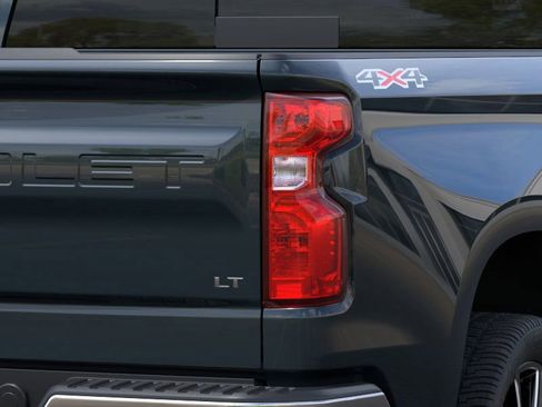 New 2026 Chevrolet Silverado 1500 LT w/ Leather Package image 11