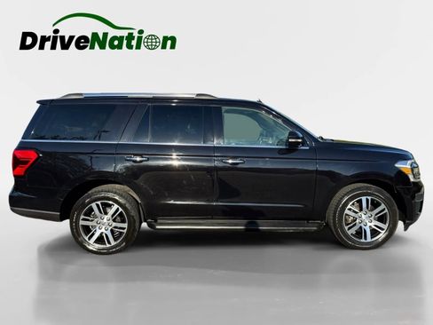 Used 2024 Ford Expedition Limited RWD image 4