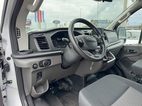Certified 2025 Ford Transit 250 Low Roof w/ Exterior Upgrade Package RWD image 15
