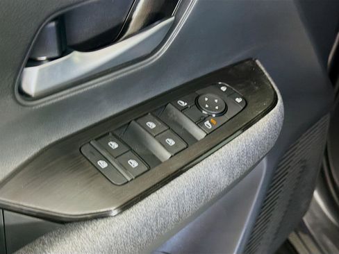 New 2026 Nissan Kicks SV FWD image 18