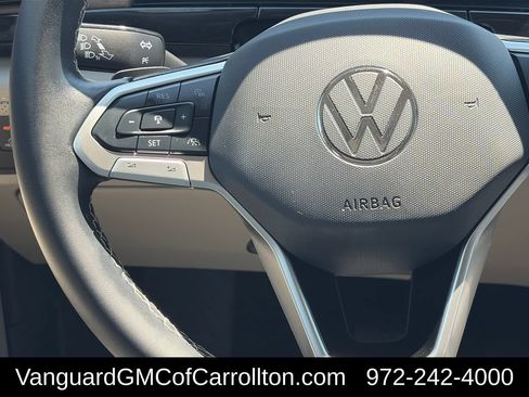 Used 2024 Volkswagen Atlas SE FWD image 14