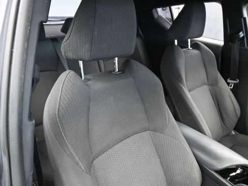 Used 2019 Toyota C-HR XLE FWD image 34
