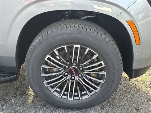 New 2026 GMC Yukon XL Elevation image 23