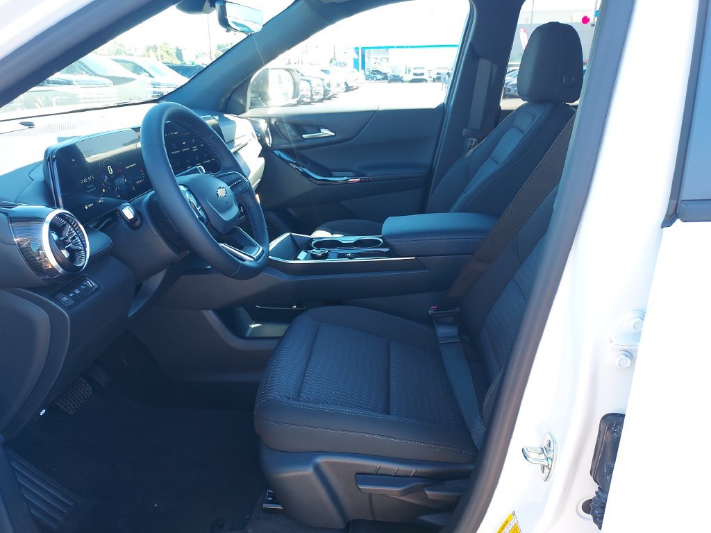 New 2027 Chevrolet Equinox LT w/ Safety and Technology Package AWD/4WD image 13