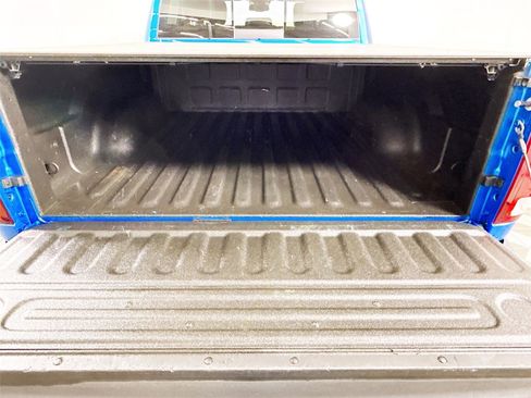 Used 2018 RAM 1500 Sport w/ Hydro Blue Sport Package image 17