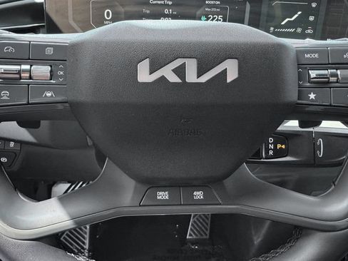 Used 2024 Kia EV9 GT-Line AWD/4WD image 22