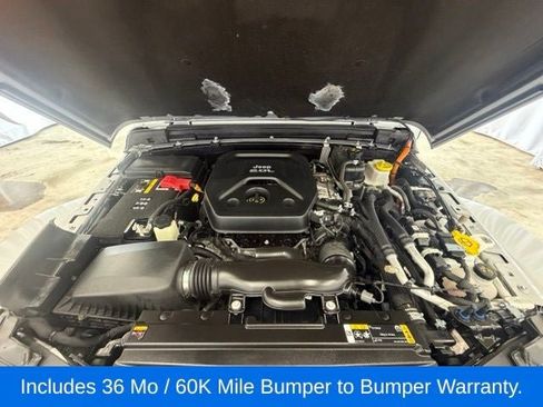 Used 2023 Jeep Wrangler Unlimited Sahara w/ Cold Weather Group AWD/4WD image 21