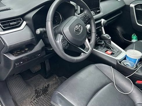 Used 2023 Toyota RAV4 XLE Premium FWD image 10