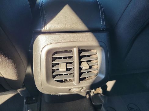 Used 2019 Jeep Cherokee Latitude w/ Popular Appearance Group image 14