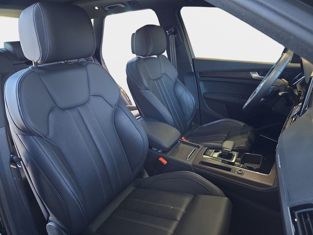 Used 2024 Audi Q5 e Prestige w/ Prestige Package AWD/4WD image 12