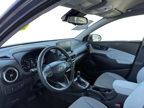 Used 2023 Hyundai Kona SEL AWD/4WD image 9