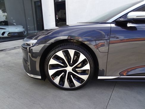 Used 2022 Lucid Air Grand Touring image 10