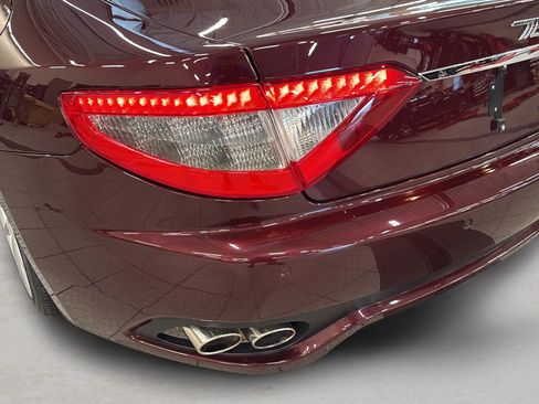 Used 2015 Maserati GranTurismo Convertible RWD image 22