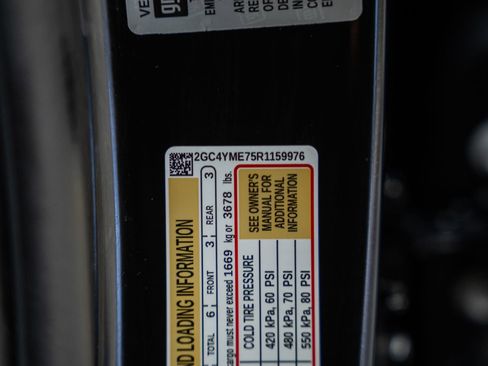 Used 2024 Chevrolet Silverado 2500 Custom image 46