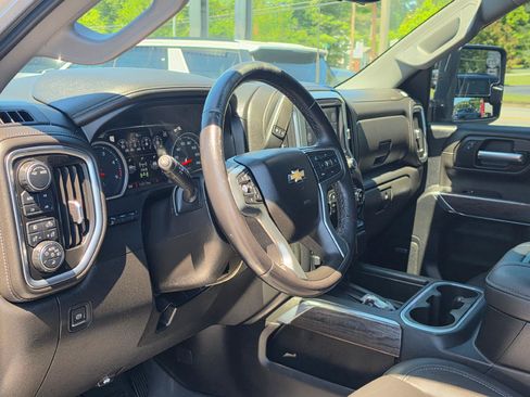 Used 2021 Chevrolet Silverado 2500 LTZ w/ LTZ Premium Package AWD/4WD image 8